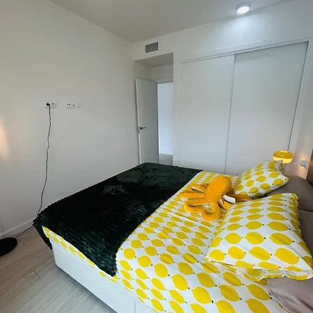 Aptos Diseno Centro * Torremolinos