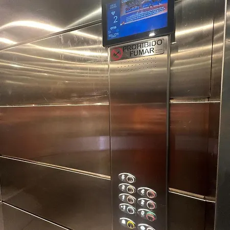 Aptos Diseno Centro * Torremolinos