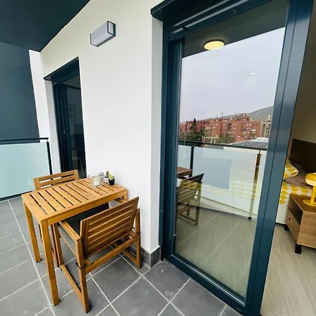 Aptos Diseno Centro *