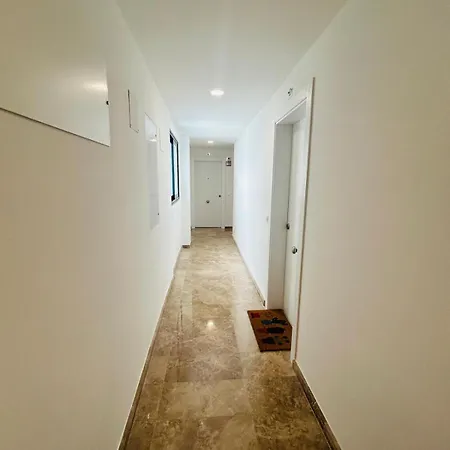 Aptos Diseno Centro * Torremolinos