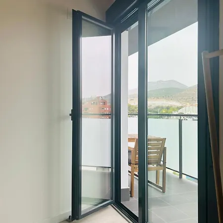 Aptos Diseno Centro *