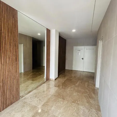 Aptos Diseno Centro Torremolinos