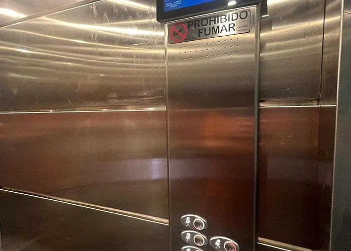 Aptos Diseno Centro * Torremolinos